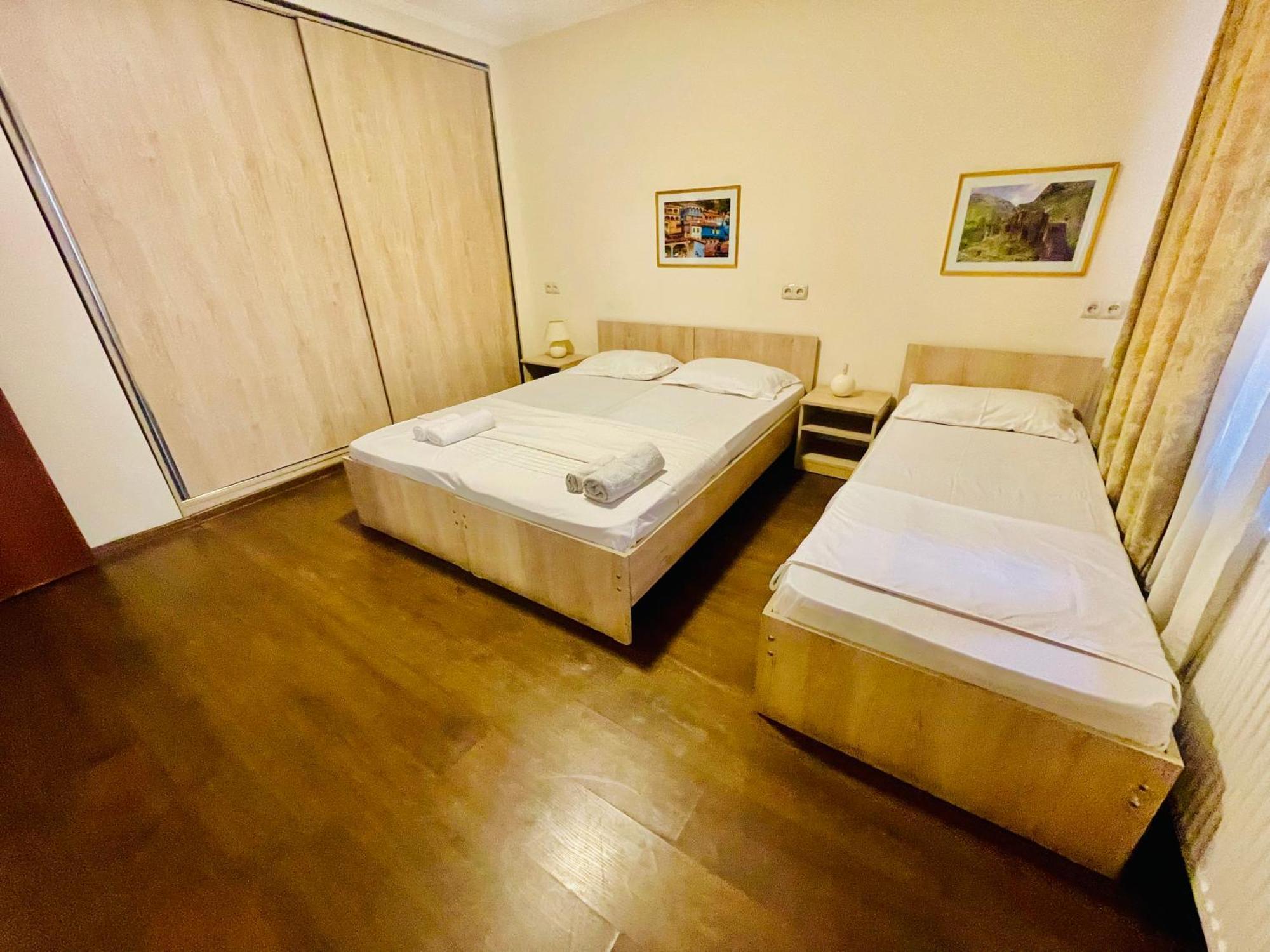 Albergue Bon Voyage Tiflis Exterior foto